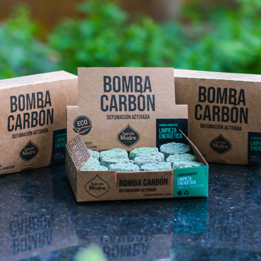 Carbon Smudge Bomb Energy Cleaning